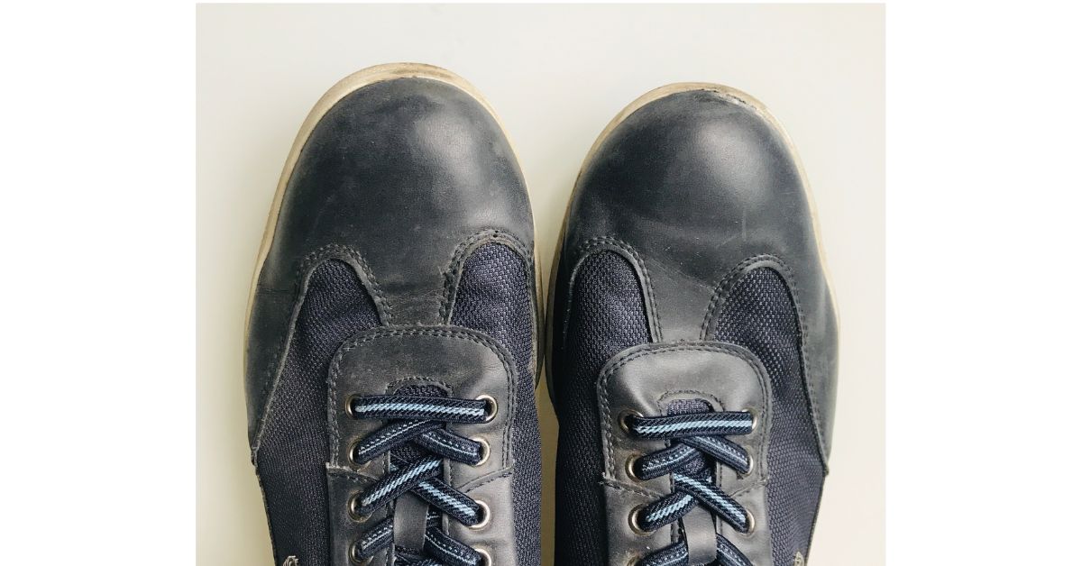 Oprava odřených a ošoupaných tenisek shoe cream 117 navy blue